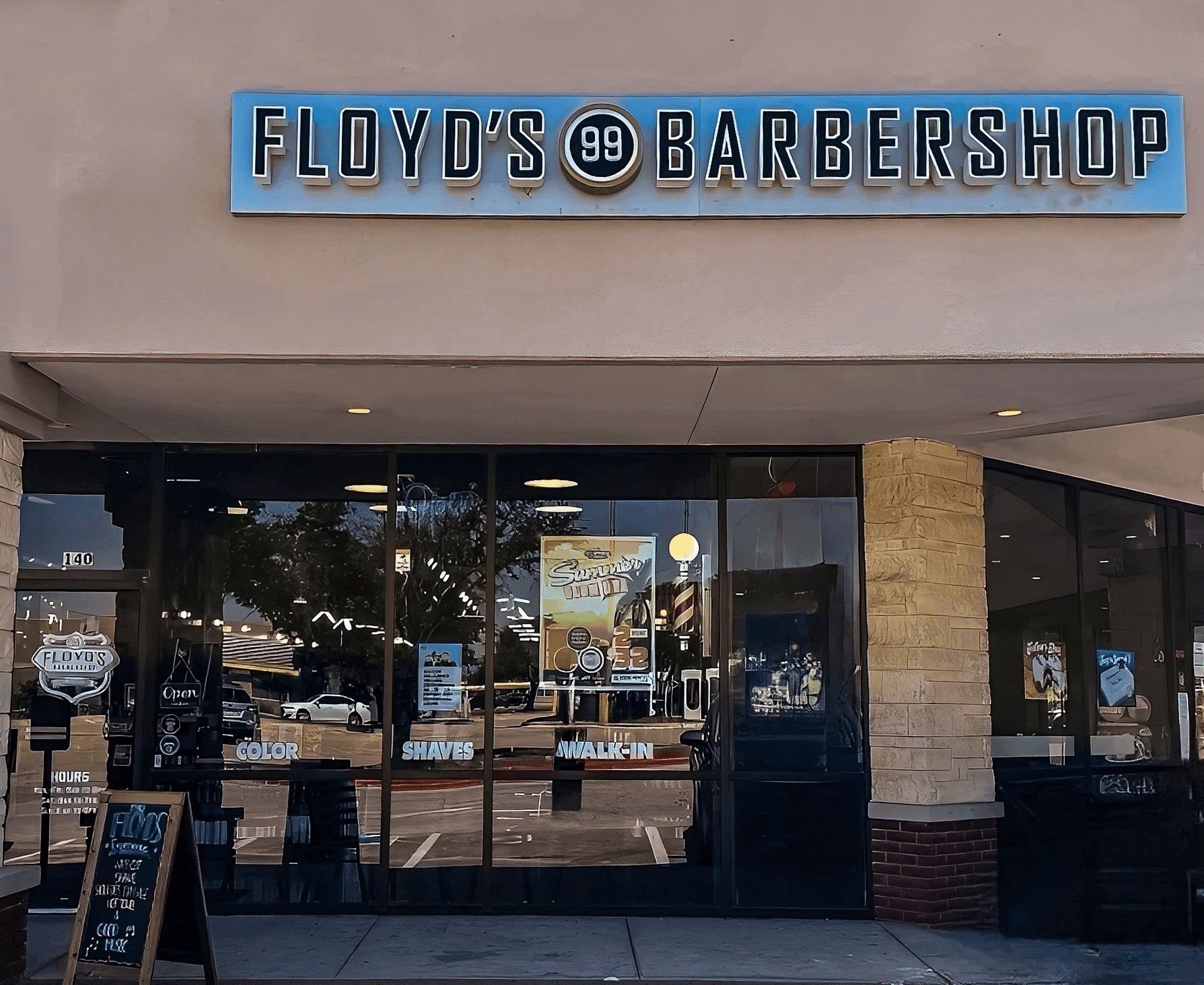 The front of the Floyd's Round Rock location