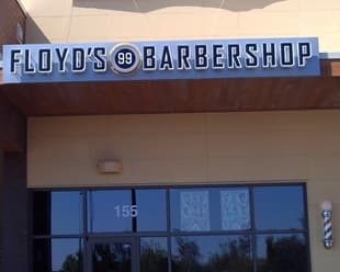The front of the Floyd's Ashburn – Belmont Chase location