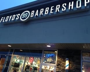 The front of the Floyd's Ellicott City location