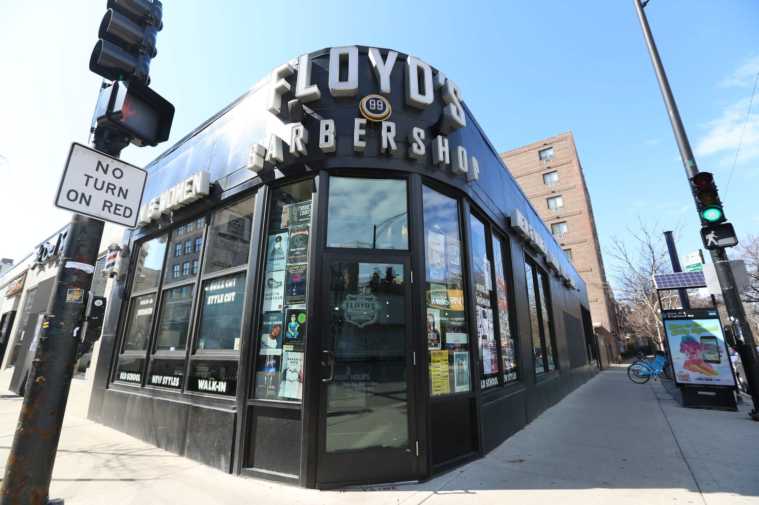 The front of the Floyd's Lincoln Park location