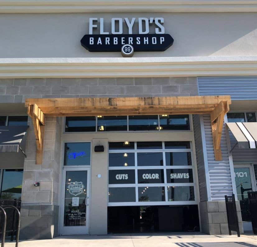 The front of the Floyd's Oviedo location