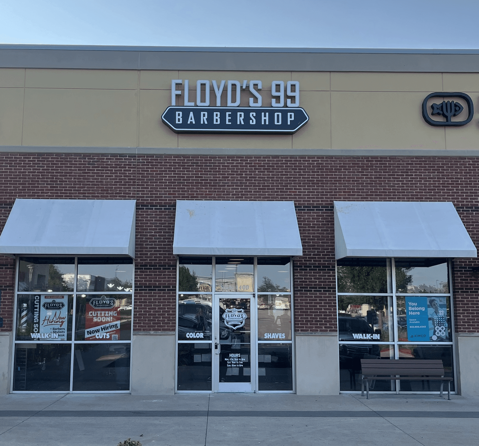 The front of the Floyd's Mueller location