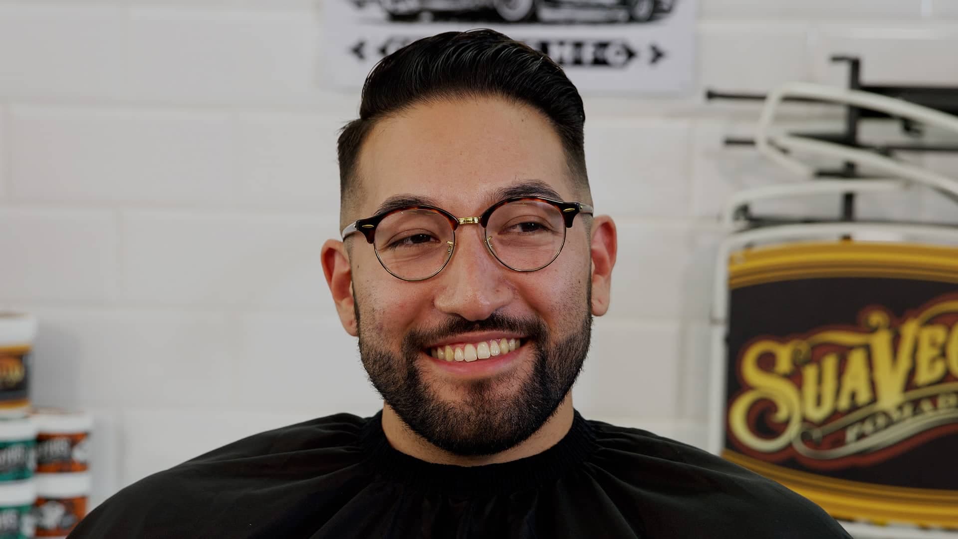 Men's haircut at Floyd's Barbershop