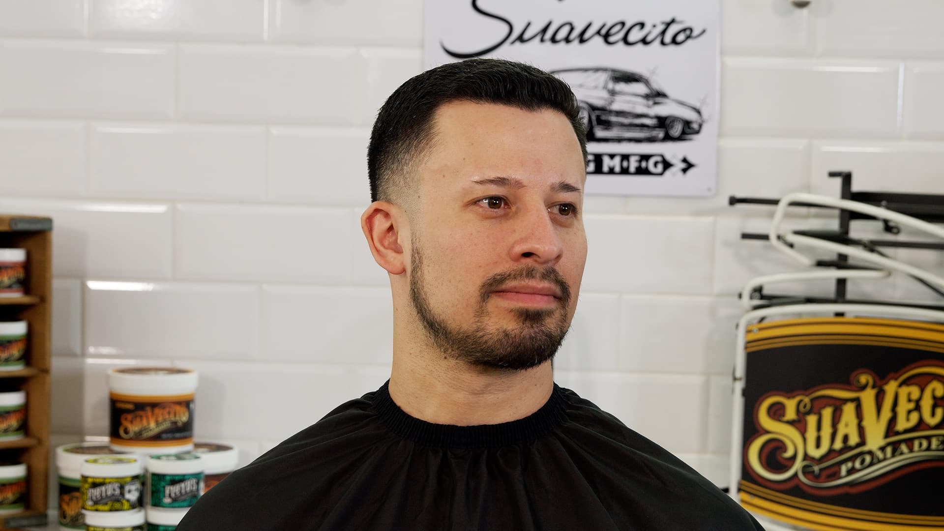 Men's haircut at Floyd's Barbershop