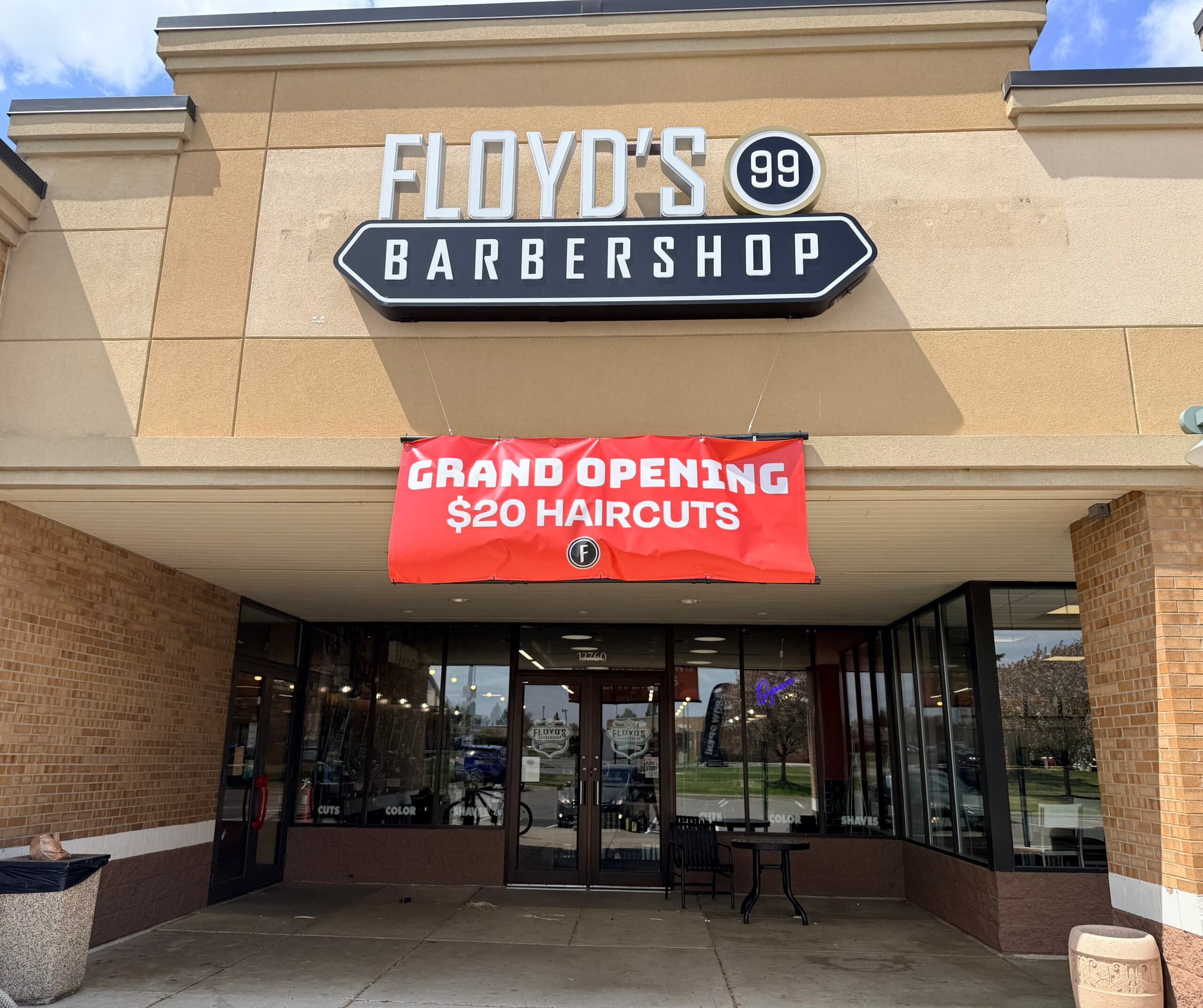 The front of the Floyd's Maple Grove location